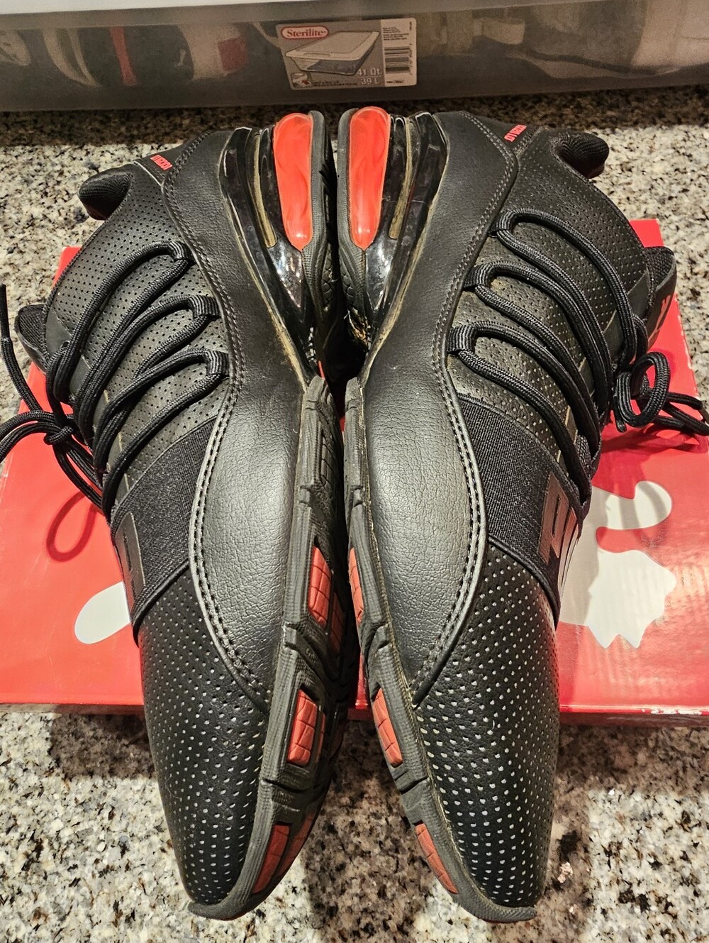 Mens size 11 Puma shoes - Picture 6 of 12